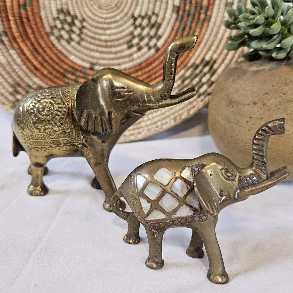 Set Of Two Etched Shell Vintage Brass Elephant Sculpture Figure Animal MCM - Picture 1 of 9